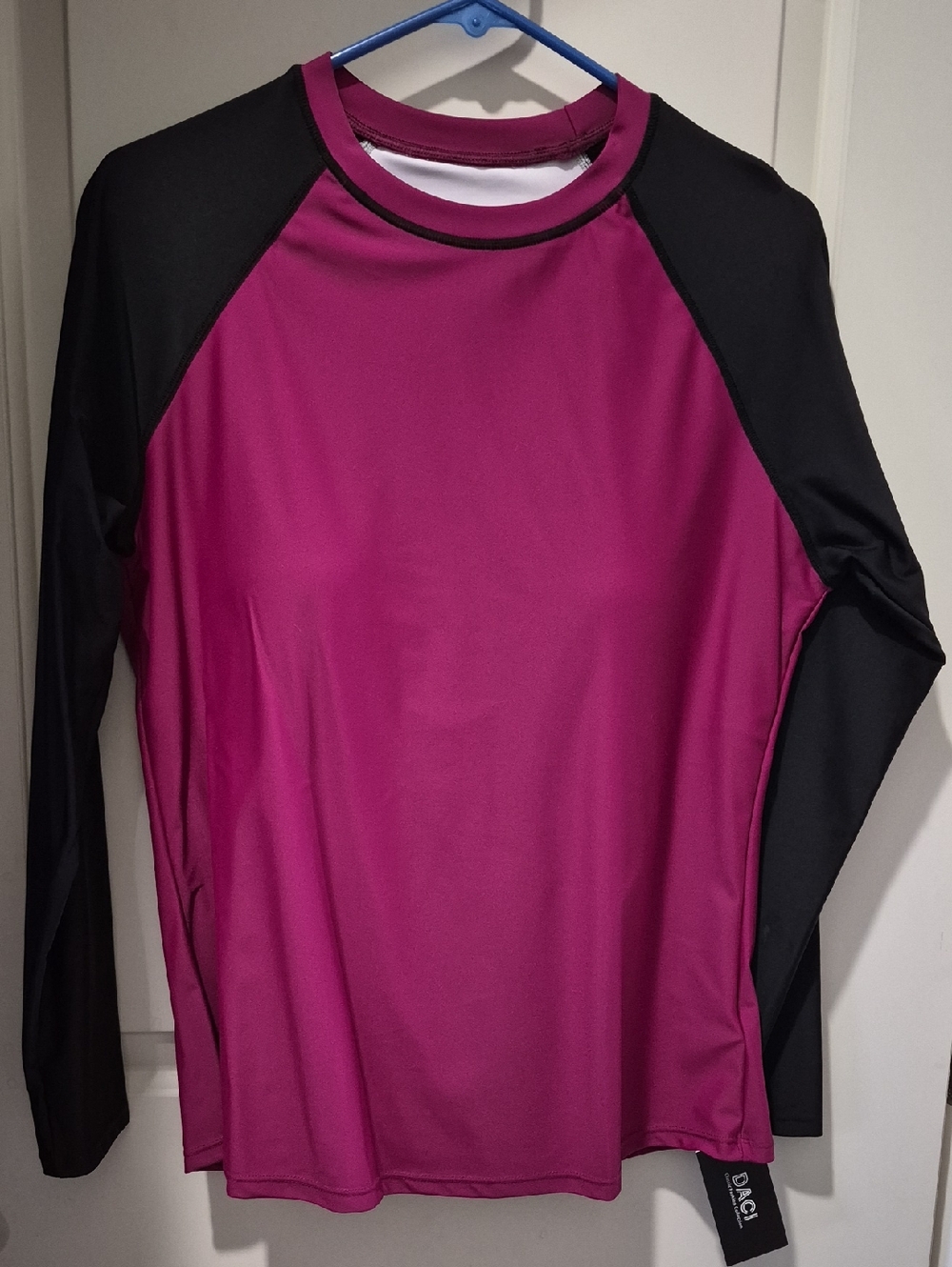 Magenta & Black Long-Sleeve Swim Coverup Rash Guard
